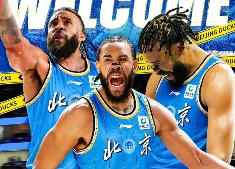 星空体育-北京男篮麦基到位，辽宁男篮又有新援抵达沈阳，胡明轩膝伤严重！